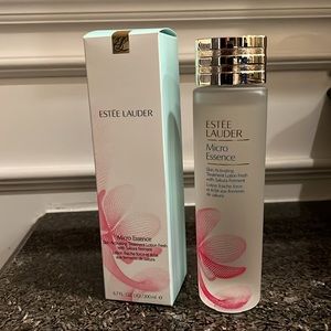 Estée Lauder Micro Essence